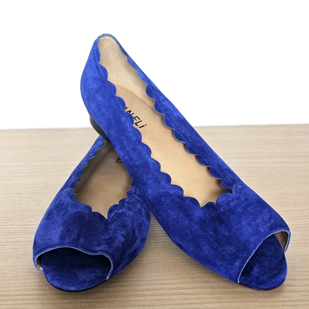 VANELi Suede Scalloped Flats